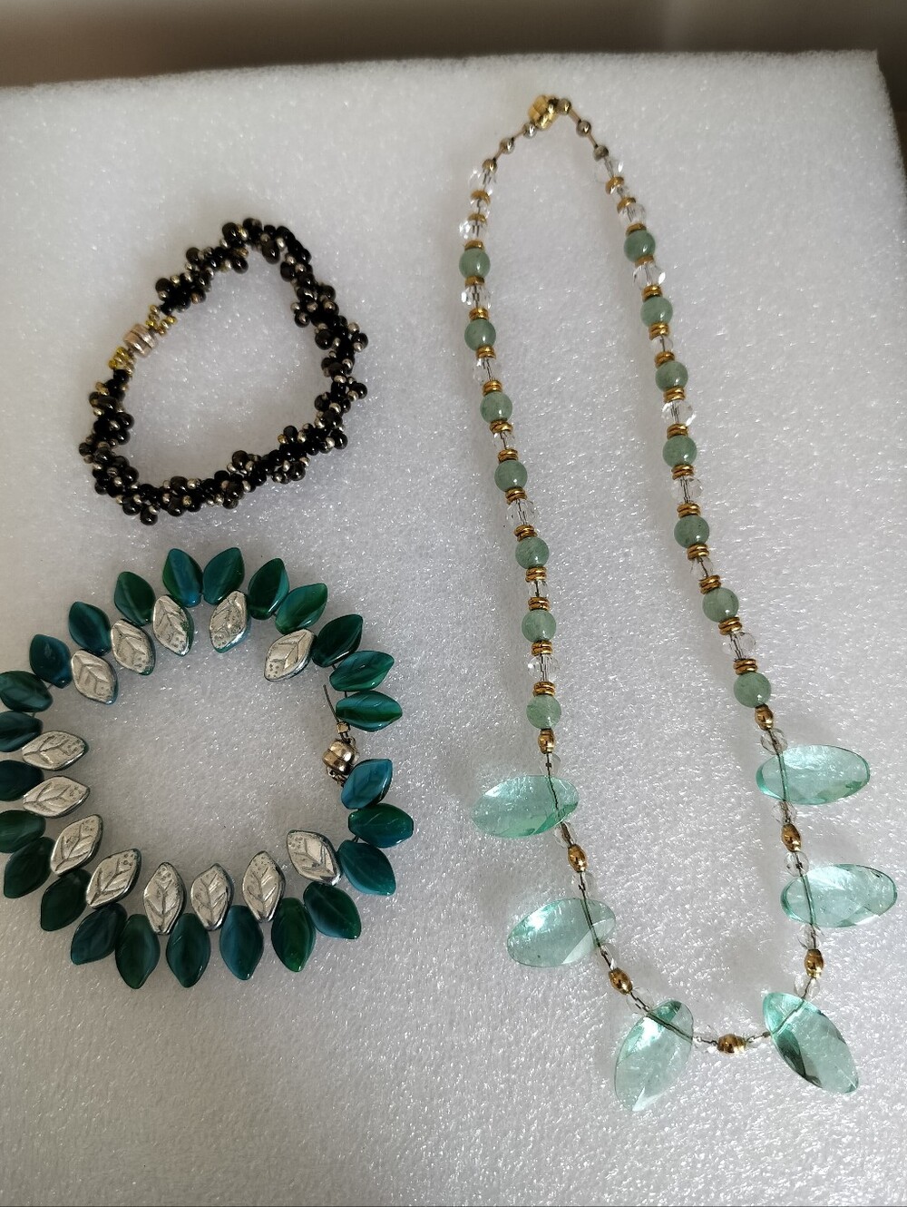 10kGold Filled Magnetic Clasp Green Beaded Leaf Necklace and Bracelet